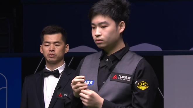 参赛者们在 参赛者们在